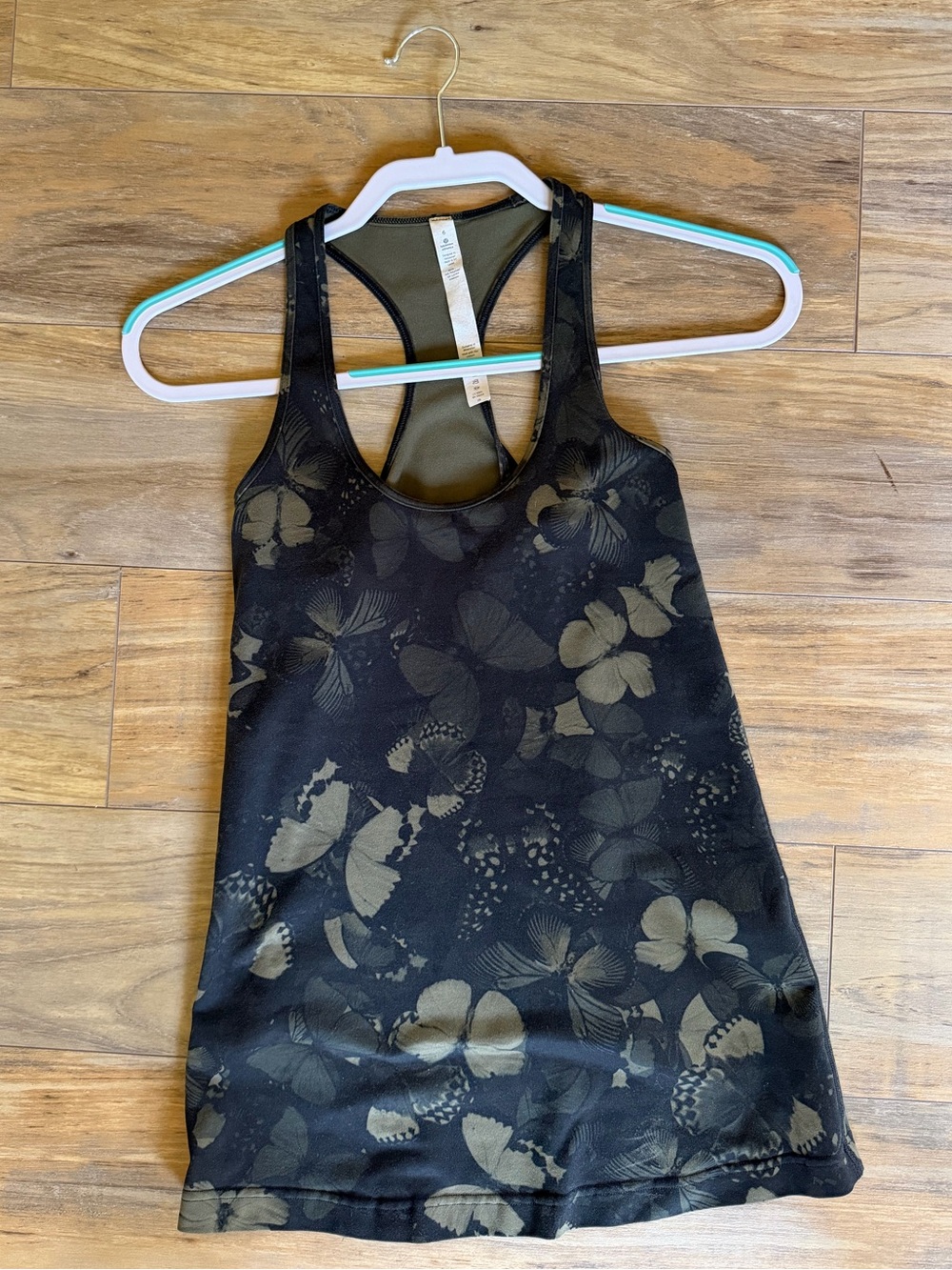 Lululemon tank top
